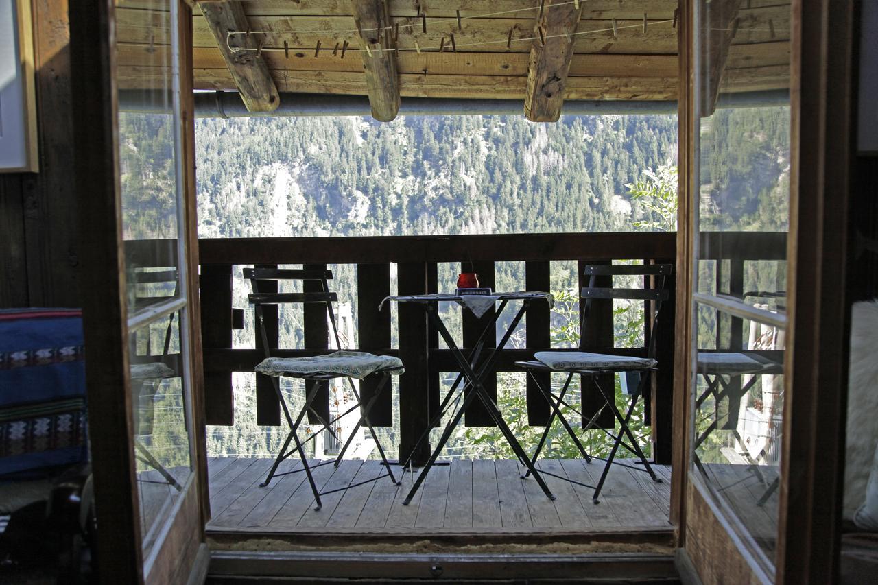 Vila Lieu Secret Dans Les Alpes Suisses Le Tretien Exteriér fotografie