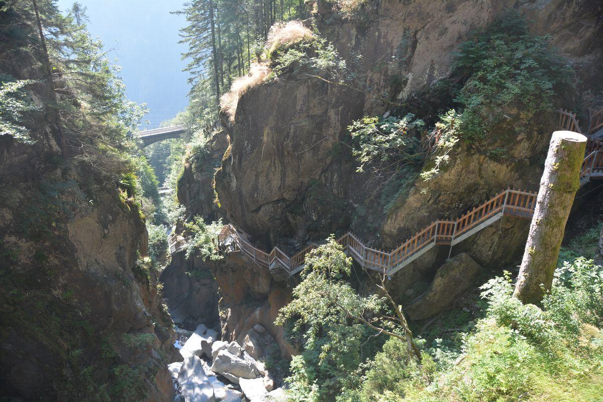 Vila Lieu Secret Dans Les Alpes Suisses Le Tretien Exteriér fotografie