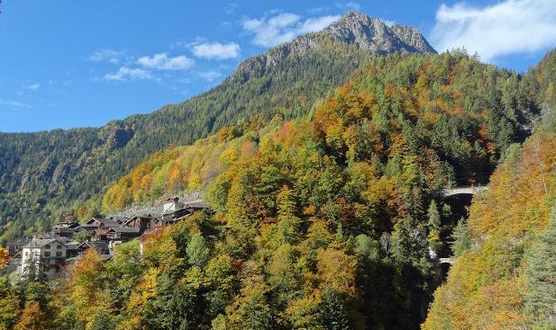 Vila Lieu Secret Dans Les Alpes Suisses Le Tretien Exteriér fotografie