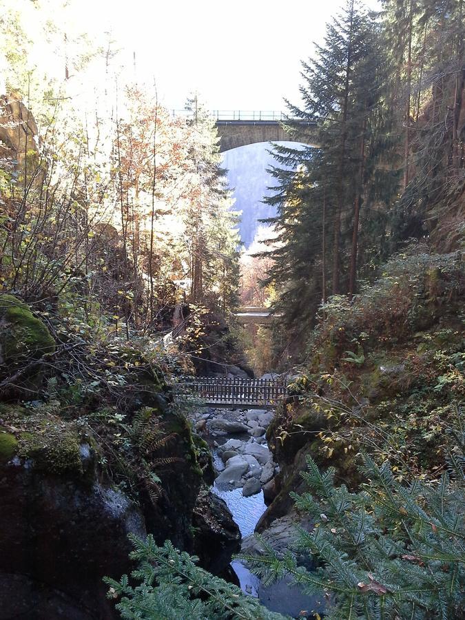 Vila Lieu Secret Dans Les Alpes Suisses Le Tretien Exteriér fotografie