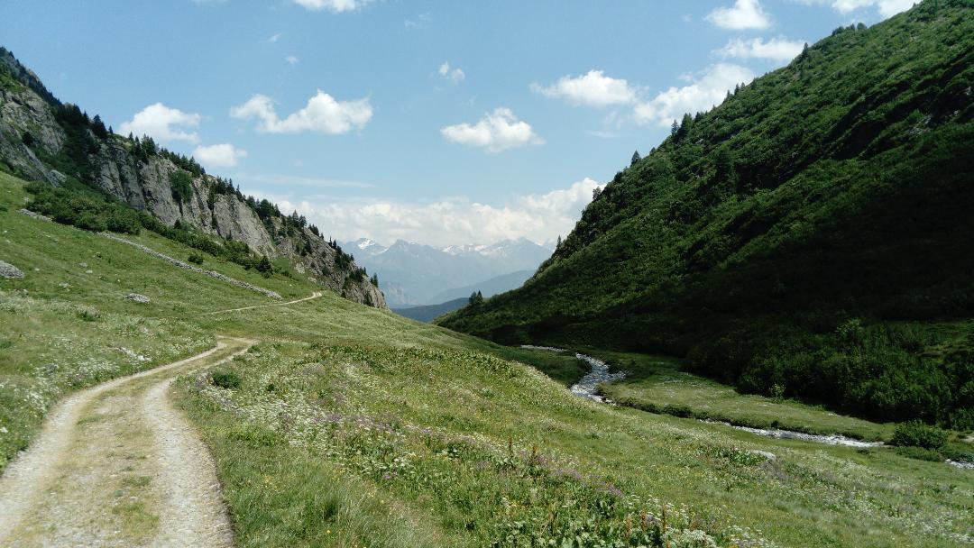 Vila Lieu Secret Dans Les Alpes Suisses Le Tretien Exteriér fotografie