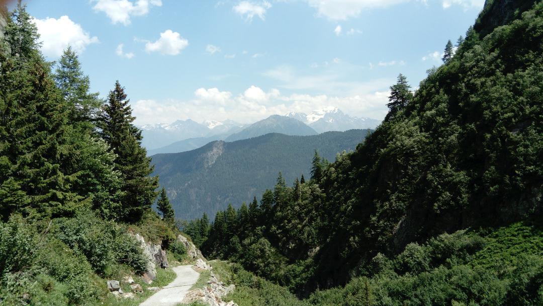 Vila Lieu Secret Dans Les Alpes Suisses Le Tretien Exteriér fotografie